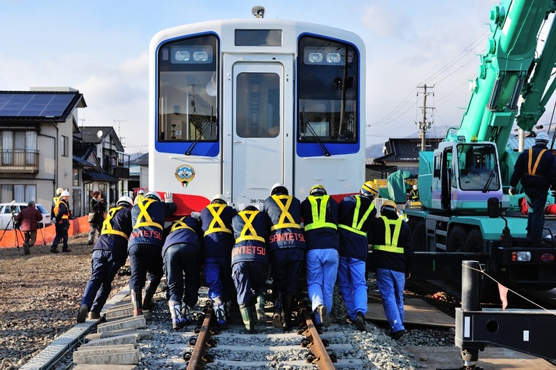 岩手県アンテナショップ「いわて銀河プラザ」：2024年5月16(木)～19日(日)三陸鉄道開業40周年記念写真展とさんてつや出張販売会